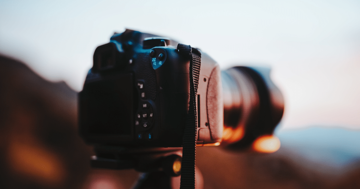 La profondeur de champ en photographie FB Comment rendre compte des distances d’une scène en trois dimensions sur une photo qui par définition n’en a que deux ?